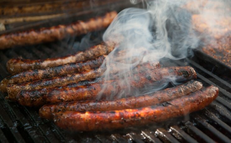Heterocyclic amines and polycyclic aromatic hydrocarbons in grilled sausages